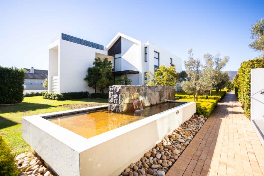 To Let 2 Bedroom Property for Rent in Val De Vie Estate Western Cape